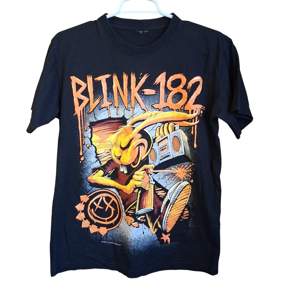 Blink-182 Punk Bunny 5th Ave Modern VIntage Black SS Graphic Tee Streetwear EUC